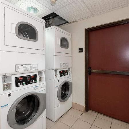 Red Roof Inn & Suites Newnan Luaran gambar