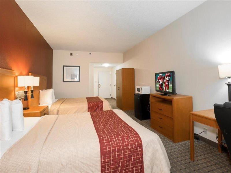 Red Roof Inn & Suites Newnan Luaran gambar