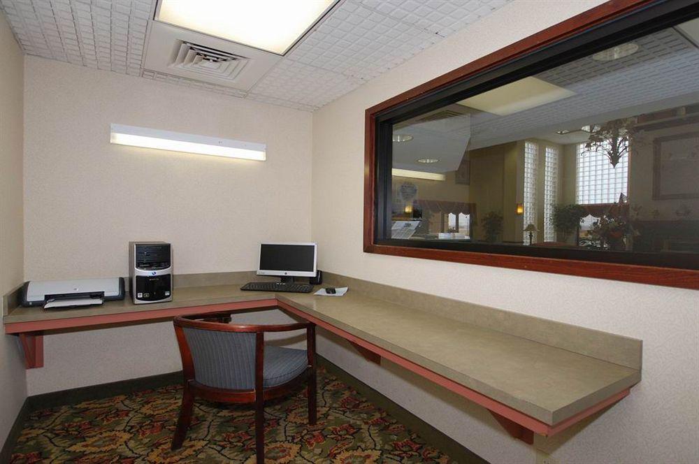 Red Roof Inn & Suites Newnan Luaran gambar