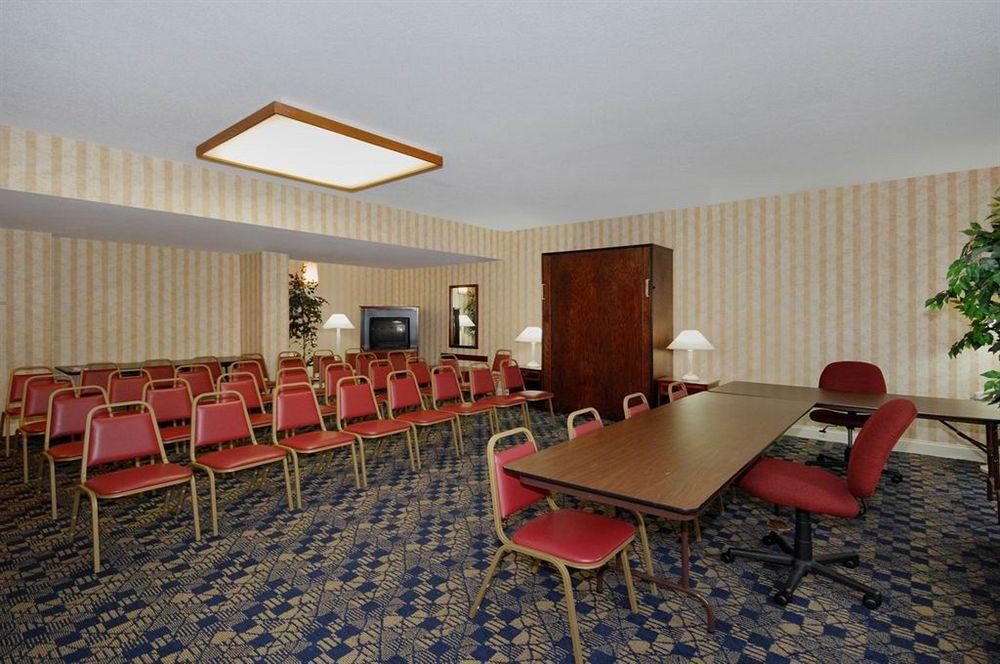 Red Roof Inn & Suites Newnan Luaran gambar