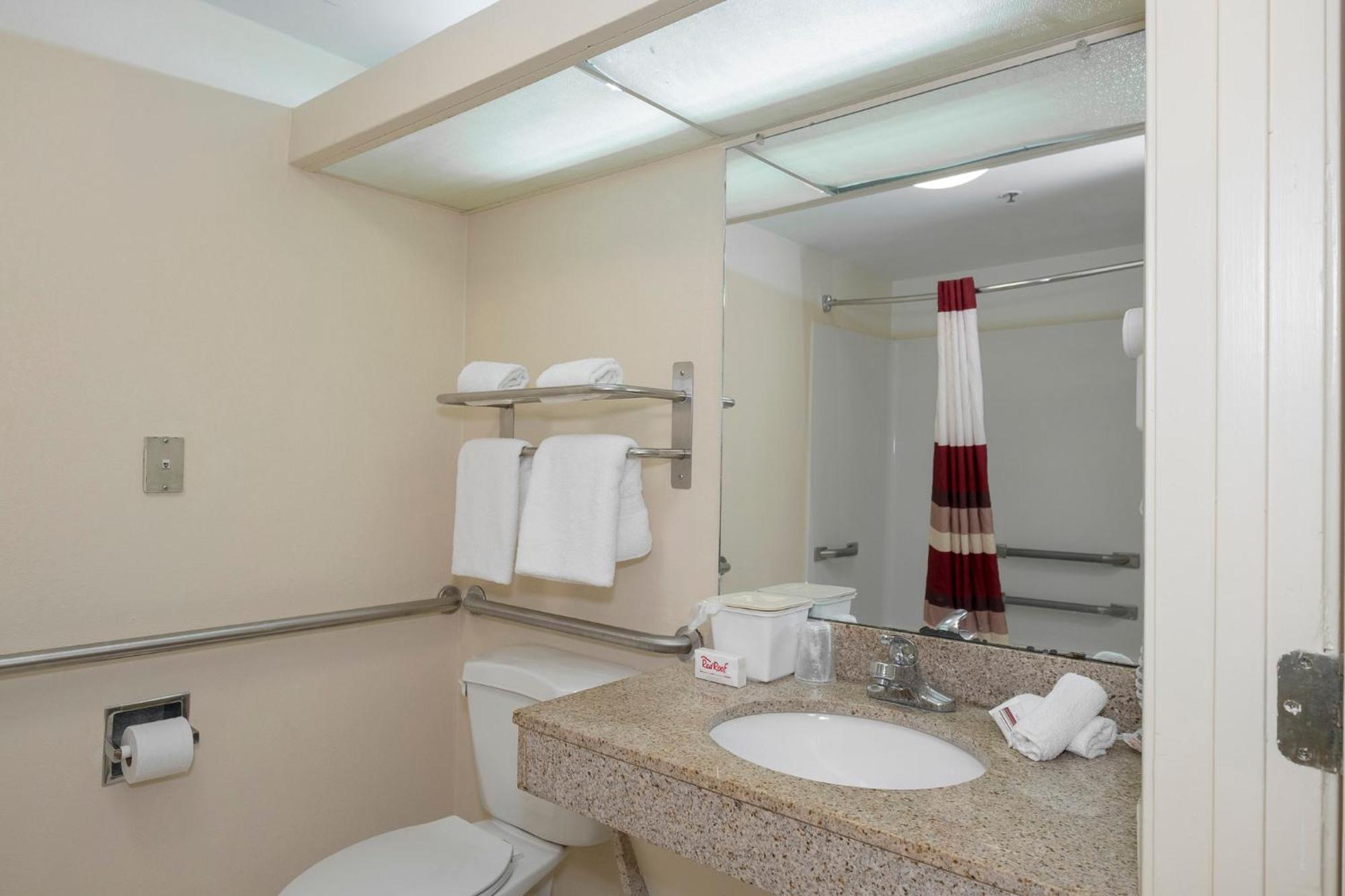 Red Roof Inn & Suites Newnan Luaran gambar