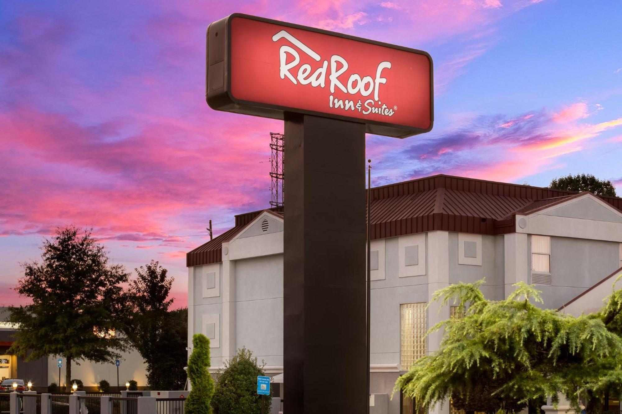 Red Roof Inn & Suites Newnan Luaran gambar