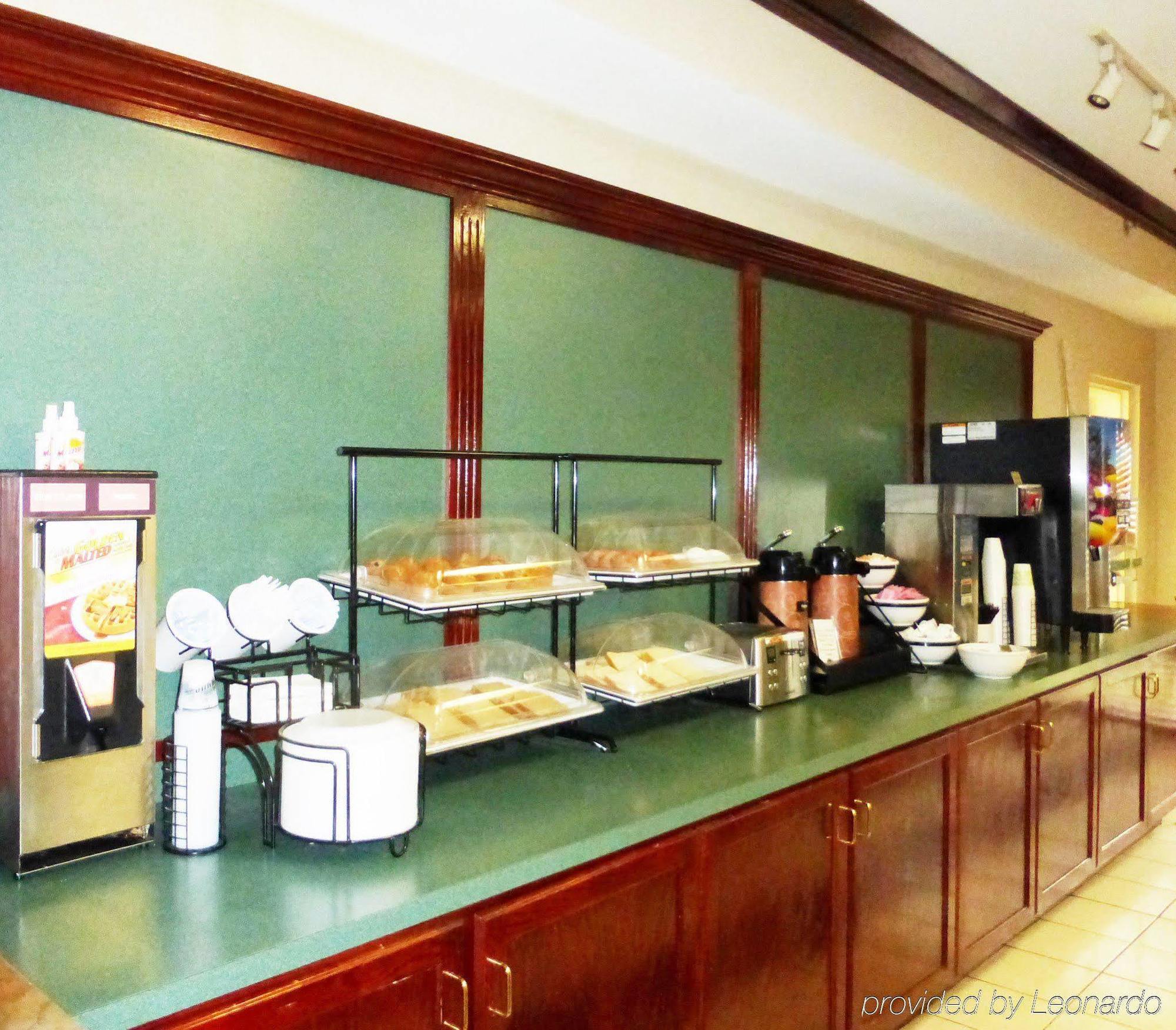 Red Roof Inn & Suites Newnan Luaran gambar